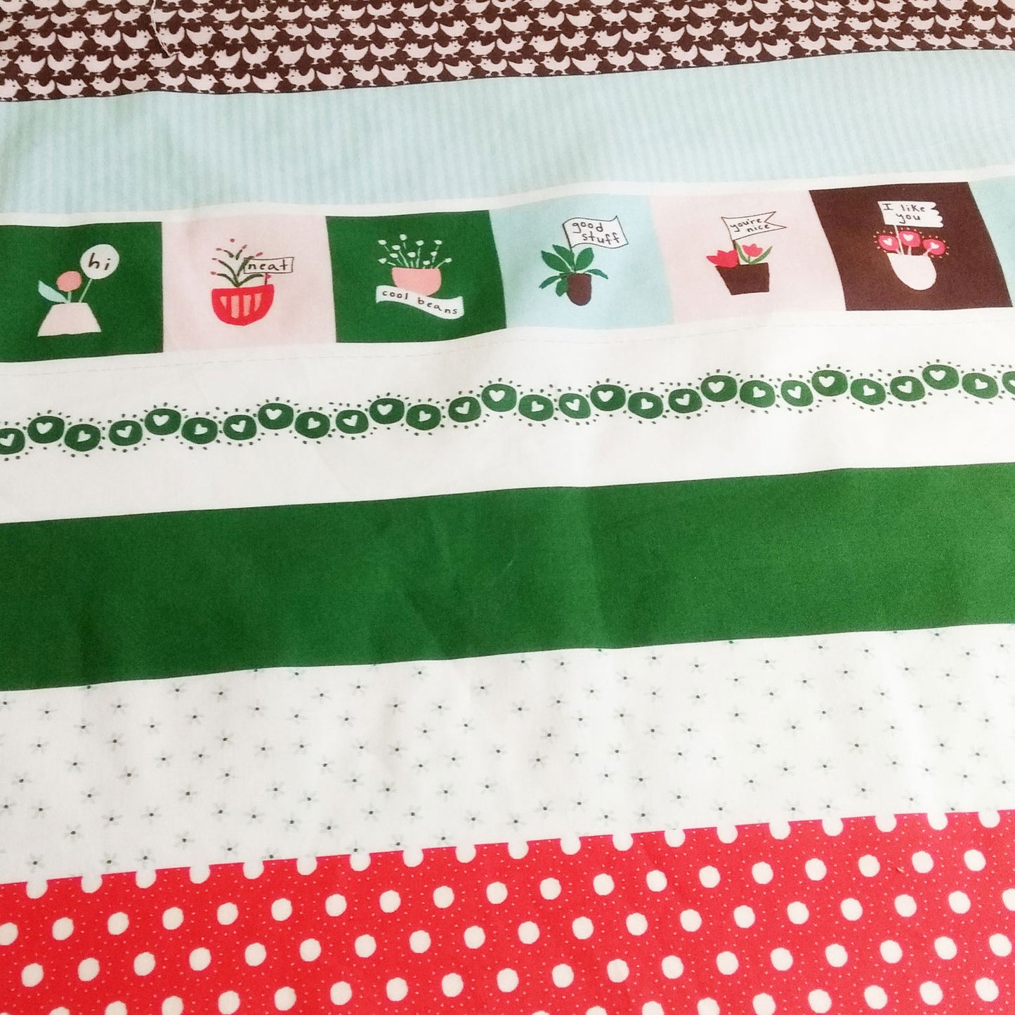 Folk Flowers Mini Messages Fat Quarter Project Panel (21" x 18")